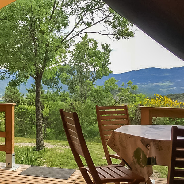 Komfort-Lodge-Zelt