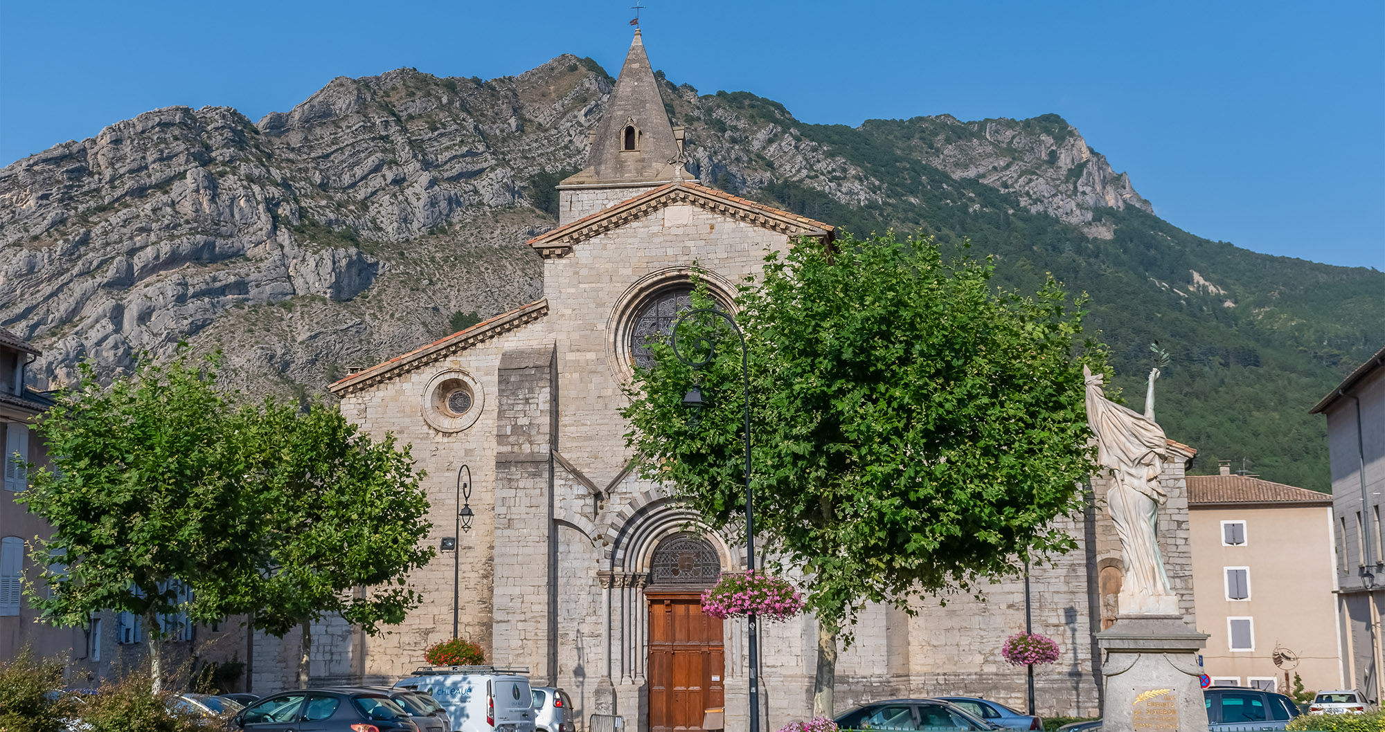 eglise notre dame des pommiers sisteron