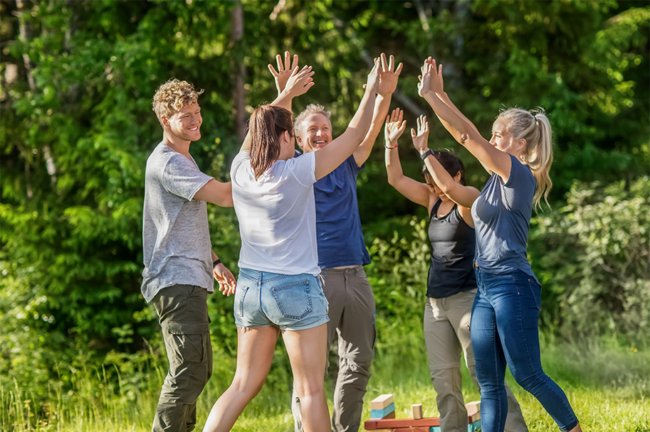 Our campground welcomes groups in the Hautes-Alpes